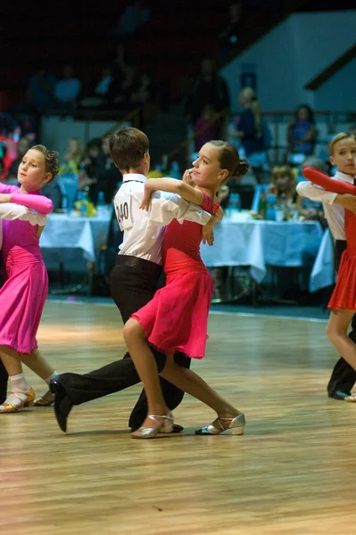 Dnipropetrovsk Ucraina Settembre Una Coppia Danza Non Identificata Posa Ballo — Foto Stock