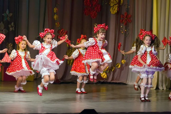 Dnepropetrovsk Ukraine June Unidentified Children Ages Years Old Perform Musical — Stock Photo, Image