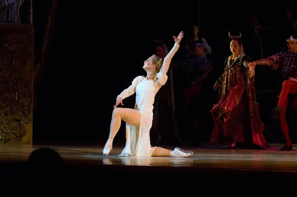 Dnipropetrovsk Ukraine April Romeo Juliet Ballet Performed Dnepropetrovsk Opera Ballet — Stock Photo, Image