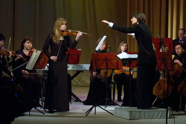 Dnipropetrovsk Ukraine Février Violoniste Bohdana Pivnenko Orchestre Symphonique Chef Orchestre — Photo