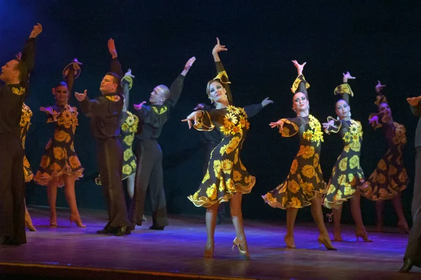 Dnepropetrovsk Ucrânia Outubro Membros Teatro Dança Sevastopol Vadim Elizarov Realizam — Fotografia de Stock