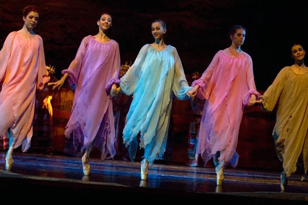 Dnipropetrovsk Ucrania Marzo Cuna Vida Ballet Interpretado Por Dnepropetrovsk Opera —  Fotos de Stock