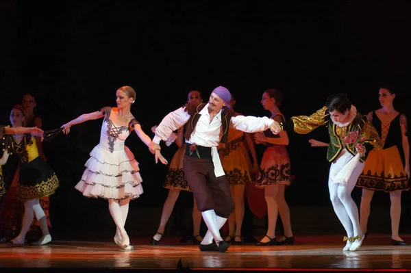 Dnepropetrovsk Ukraine June Members Dnepropetrovsk State Opera Ballet Theatre Performs — 스톡 사진