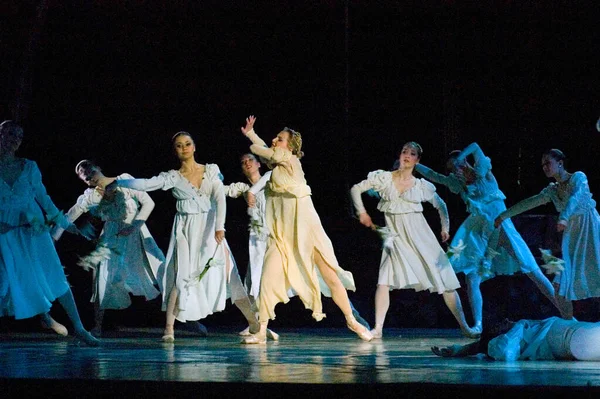 Dnepropetrovsk Ukraine Kwiecień Członkowie Państwowego Teatru Opery Baletu Dniepropietrowsku Wykonać — Zdjęcie stockowe
