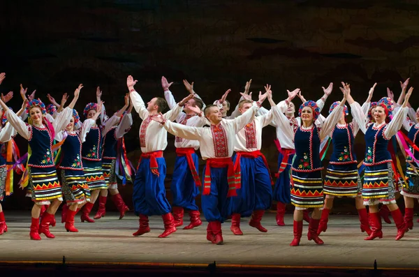 Dnipropetrovsk Ukraine Kasım 2014 Dnipropetrovsk Ukrayna Folklor Ensemble Slavutych Üyeleri — Stok fotoğraf