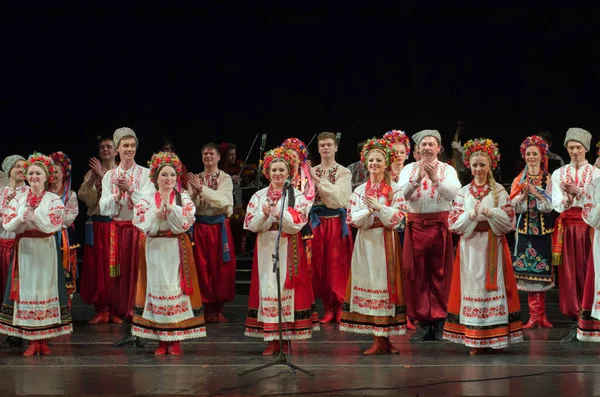 Dnipropetrovsk Ucrania Abril 2016 Miembros Del Folklore Ensembl — Foto de Stock