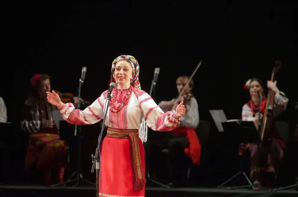 Dnipropetrovsk Ucraina Aprile 2016 Membri Del Folklore Ensembl — Foto Stock