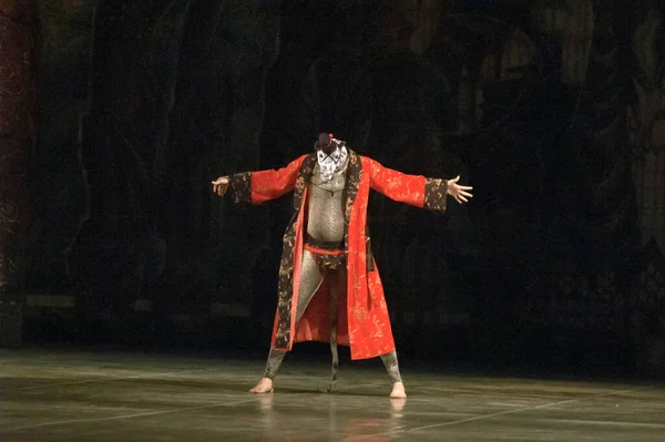 Dnepropetrovsk Ukraine December Члени Kyiv Modern Ballet Виконують Nutcracer Державному — стокове фото
