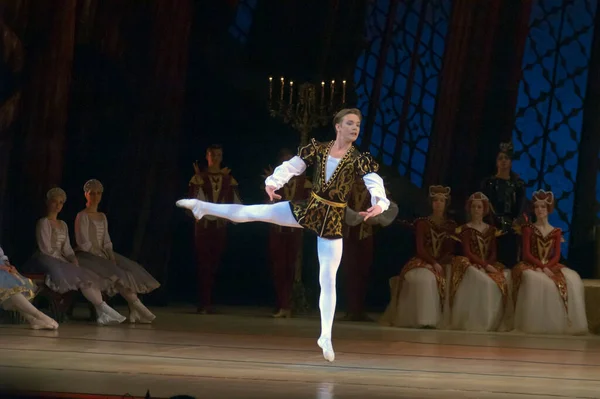 Dnepropetrovsk Ukraine March Swan Lake Balle Performed Dnepropetrovsk Opera Ballet — 스톡 사진