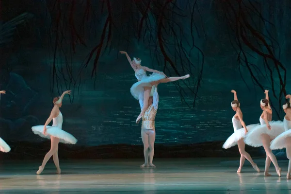 Dnepropetrovsk Ukrajina Března Balet Swan Lake Podání Baletu Opery Baletu — Stock fotografie