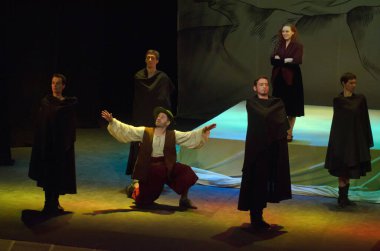  DNIPROPETROVSK, UKRAINE - FABRUARY 21: Dnipropetrovsk Gençlik Tiyatrosu Üyeleri VERIM 21 Şubat 2015 tarihinde DULCINEA TOBOSSKAYA 'yı Dnipropetrovsk, Ukrayna' da sahneledi