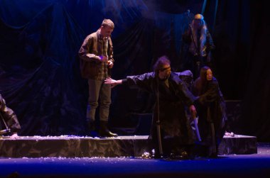 DNIPROPETROVSK, UKRAINE - 22 MAYIS: Dnepropetrovsk Devlet Tiyatrosu üyeleri 22 Mayıs 2015 'te Dnipropetrovsk, Ukrayna' da