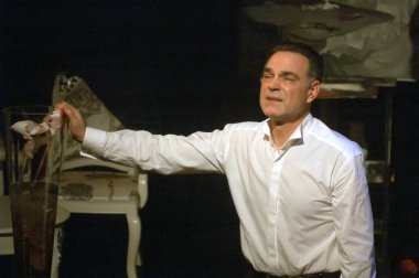 DNEPROPETROVSK, UKRAINE - 1 Mart: Ünlü aktör Michael Melni