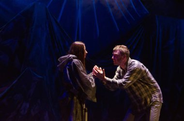 DNIPROPETROVSK, UKRAINE - 22 MAYIS: Dnepropetrovsk Devlet Tiyatrosu üyeleri 22 Mayıs 2015 'te Dnipropetrovsk, Ukrayna' da