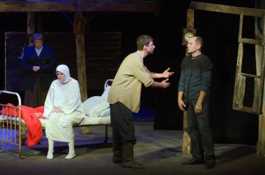 DNIPROPETROVSK, UKRAINE - 31 Ekim 2015: Dnipropetrovsk Gençlik Tiyatrosu Üyeleri.