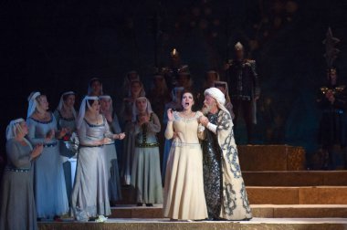 DNIPROPETROVSK, UKRAINE SEPTEMBER 26: Dnepropetrovsk Devlet Opera ve Bale Tiyatrosu üyeleri IOLANTA 'yı 26 Eylül 2013' te Ukrayna 'nın Dnipropetrovsk kentinde sahneledi.