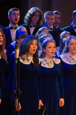 DNIPROPETROVSK, UKRAINE - 6 Mayıs 2015 Dnipropetrovsk, Ukrayna 'da Konservatuar Korosu üyeleri