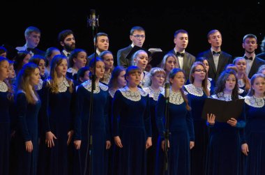 DNIPROPETROVSK, UKRAINE - 6 Mayıs 2015 Dnipropetrovsk, Ukrayna 'da Konservatuar Korosu üyeleri