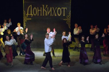  DNIPROPETROVSK, UKRAINE - FABRUARY 21: Dnipropetrovsk Gençlik Tiyatrosu Üyeleri VERIM 21 Şubat 2015 tarihinde DULCINEA TOBOSSKAYA 'yı Dnipropetrovsk, Ukrayna' da sahneledi
