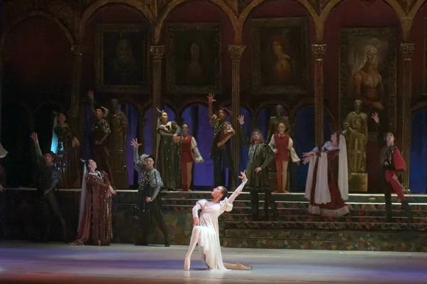 Dnepropetrovsk Ukraine November Members Dnepropetrovsk State Opera Ballet Theatre Performs — 스톡 사진