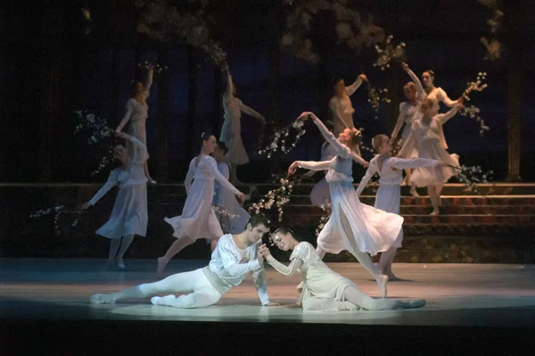 Dnepropetrovsk Ukraine Listopad Członkowie Dniepropietrowskiego Teatru Opery Baletu Dniu Listopada — Zdjęcie stockowe