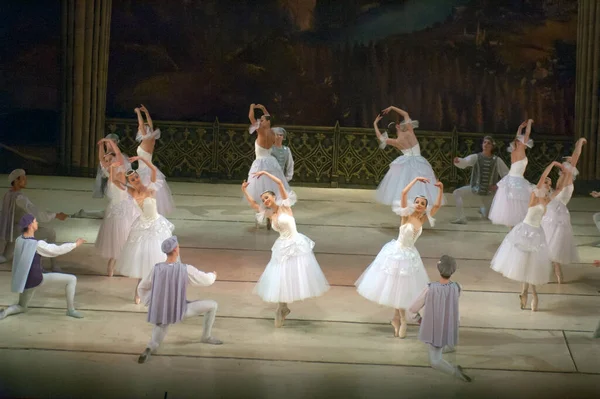 Dnepropetrovsk Ukraine April Swan Lake Ballet Uitgevoerd Door Dnepropetrovsk Opera — Stockfoto