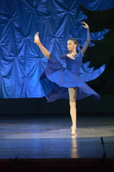 Dnepropetrovsk Ucrania Enero Ksenia Rusin Años Realiza Perlas Ballet Teatro —  Fotos de Stock