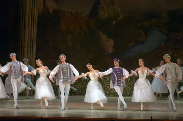 Dnepropetrovsk Ukraine Maart Zwan Lake Ballet Uitgevoerd Door Dnepropetrovsk Opera — Stockfoto