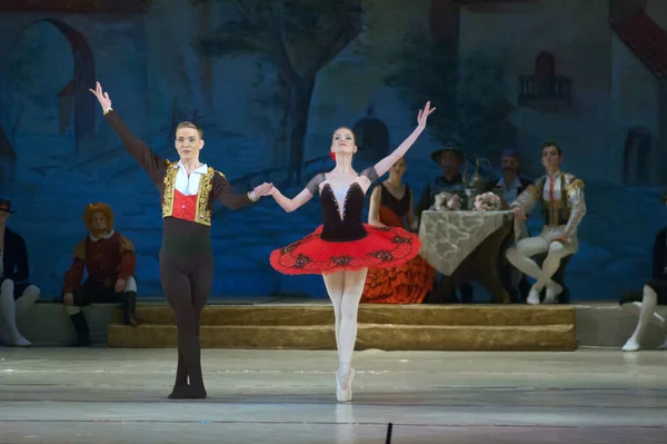 Dnepropetrovsk Ukraine February Members Dnepropetrovsk State Opera Ballet Theatre Perform — Stock Photo, Image