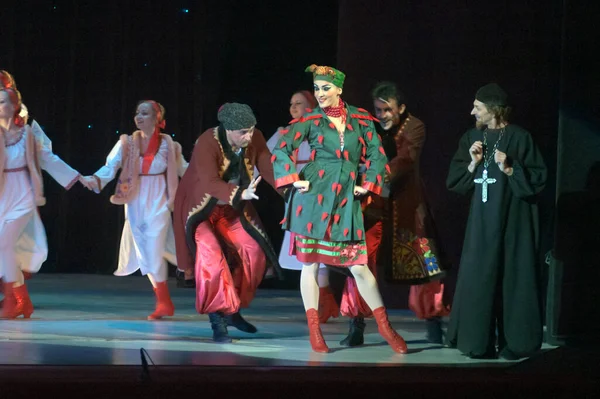 Dnepropetrovsk Ukraine Januari Kvällen Före Jul Balett Framförd Dnepropetrovsk Opera — Stockfoto