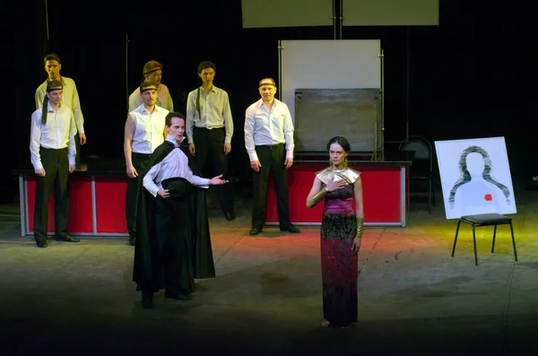 Dnipropetrovsk Ukraine March Member Dnepropetrovsk Youth Theatre Verim Perform Raven — 图库照片