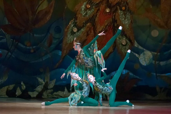 2014 Dnepropetrovsk Ukraine June Members Dnepropetrovsk State Opera Ballet Theatre — 스톡 사진