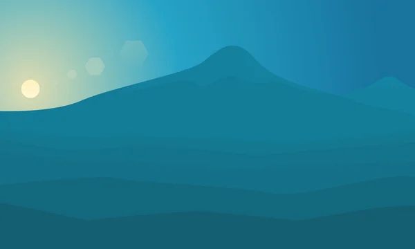Grande montanha ao nascer do sol paisagem de silhueta — Vetor de Stock