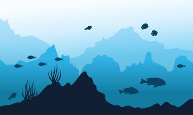 Balık ile sualtı silüeti