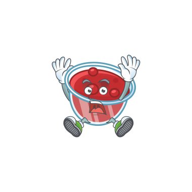 Beyaz arka planda başarılı bir maskotu olan çilek sosu.