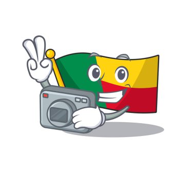 Profesyonel bir fotoğrafçı benli parşömen maskot stili kameralı.