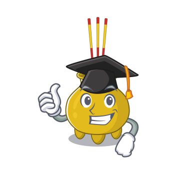 Mutlu ve gururlu bir Çin tütsüsü siyah mezuniyet şapkası takıyor.