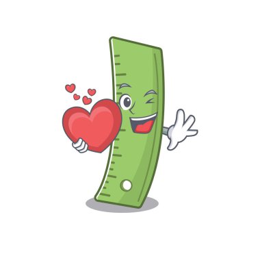 Komik yüzlü cetvel çizgi film karakteri kalp taşıyor.