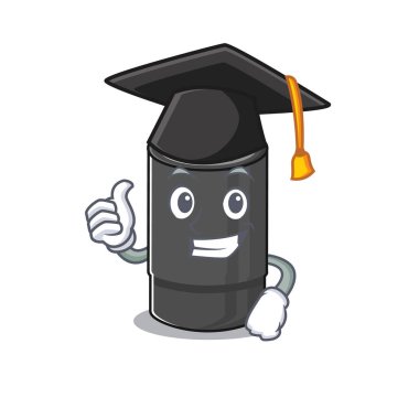 Siyah mezuniyet şapkası takan mutlu ve gururlu yağ filtresi.