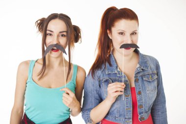 iki şık seksi hippi kız