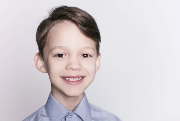 Niño sonriente — Foto de Stock