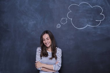 güzel bir kadınla boş konuşma balonu