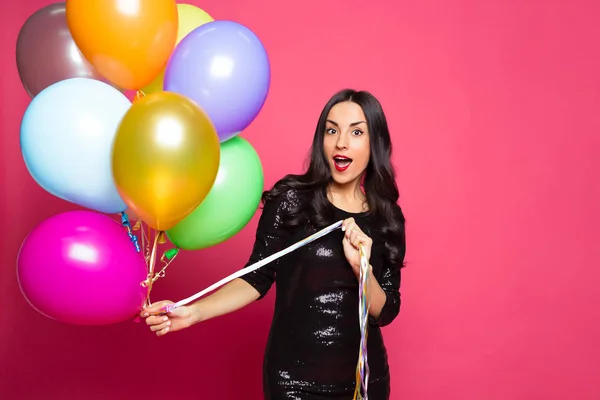 Chica Con Globos Helio Hermosa Mujer Sonriente Elegante Pequeño Vestido —  Fotos de Stock