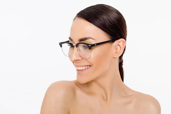 Ropa Mujer Atractiva Chica Morena Con Maquillaje Facial Natural Gafas —  Fotos de Stock