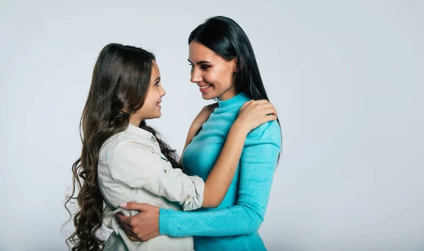 Portrait Mother Daughter Hugging Each Other — Stock Photo, Image
