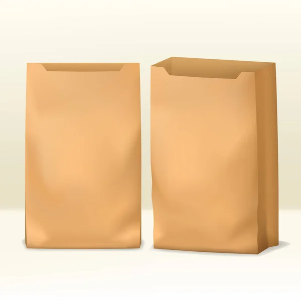 Modelo de embalagem de papel realista na frente e meia vista lateral. Ilustração vetorial com saco de volume usado como maquete para etiqueta, logotipo, adesivo ou design de impressão . — Vetor de Stock