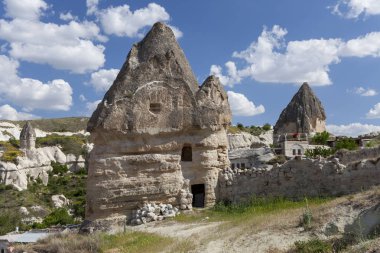 Kapadokya Türkiye taş evlerden