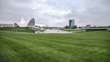 Haydar Aliyev Merkezi Müzesi: Haydar Aliyev Merkezi mimar Zaha Hadid tarafından tasarlanmıştır
