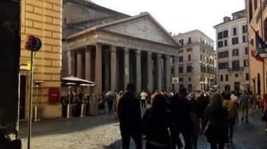 Roma, İtalya Pantheon doğru yürüyüş