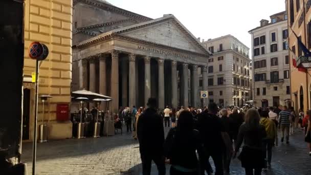 Прогулка к Пантеону в Риме, Италия — стоковое видео